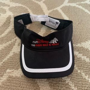 NEVER WORN RunDisney visor